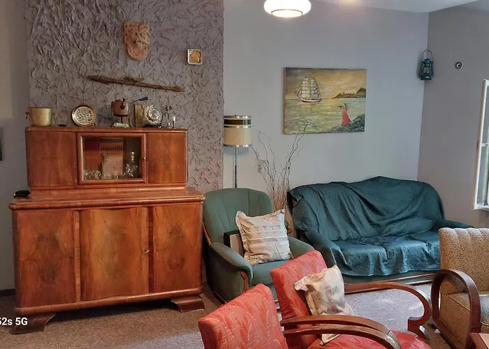 Gospodarstwo wiejskie Zameczek Dwór Obronny Grabiny-Zameczek