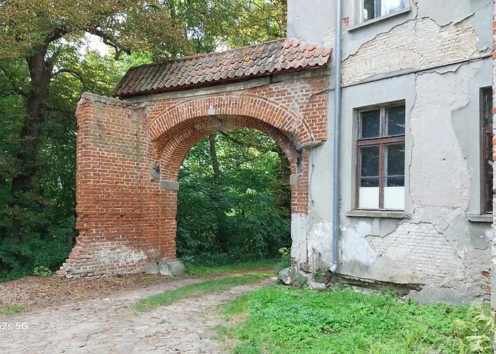 Gospodarstwo wiejskie Zameczek Dwór Obronny *